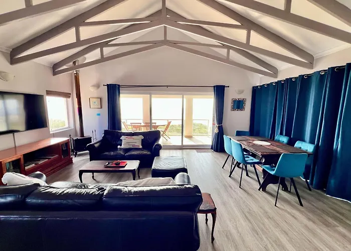 Baywatch Paternoster - The Penthouse